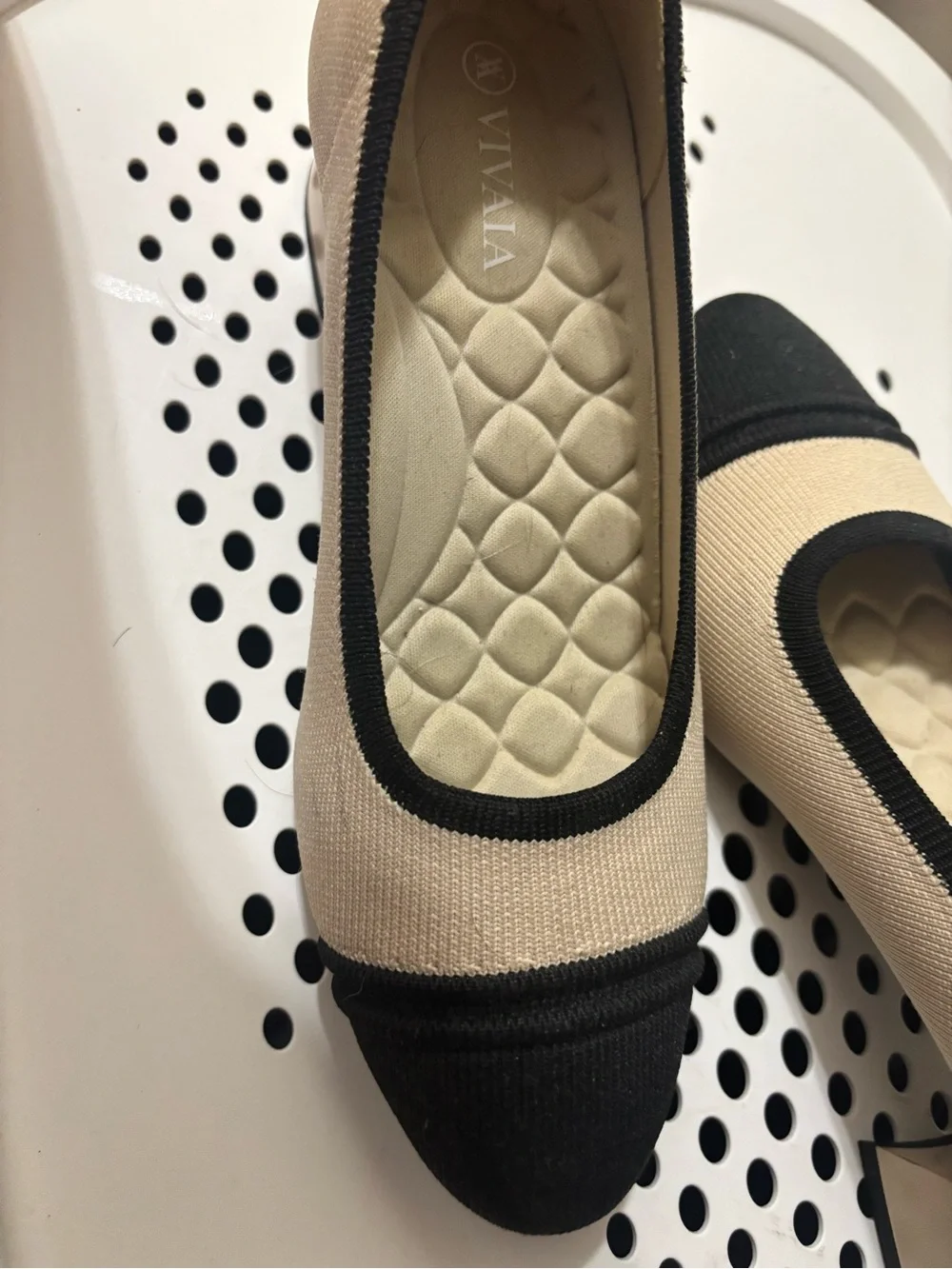 Vivaia- Beige & Black Round Toe Chunky Heels (Julie Pro)